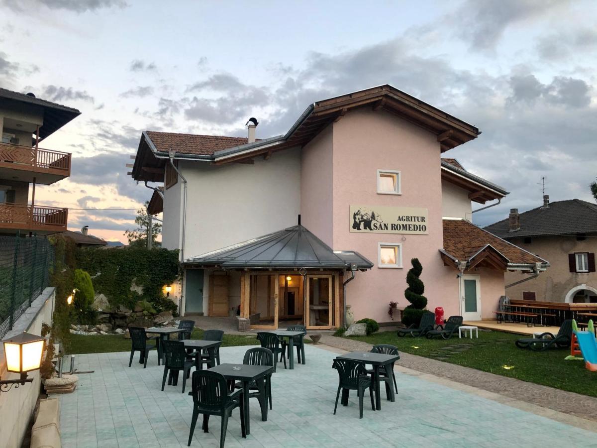 San Romedio Agriturismo Romeno Exterior photo